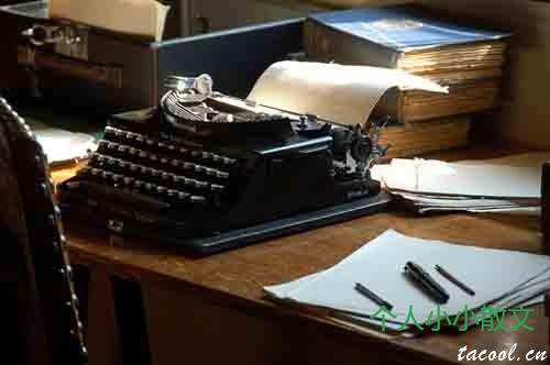 这个世界上，总有一个人在某处等你